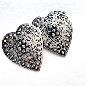VINTAGE Silver Metal Decorative Heart Shaped Clasp - Belt/Vest Clasp - Trachten
